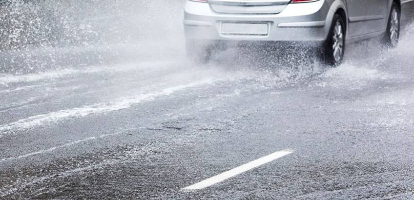 aquaplaning-seguridad-vial-Chile